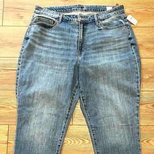 Old Navy Curvy OG Straight Jeans Women's 18 Tall High Rise NWT Anke Slit Stretch